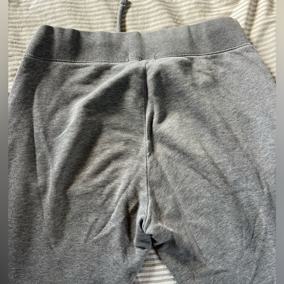 prettygood condition small tear on back shown in picture but not too noticeable - Picture 3 of 4